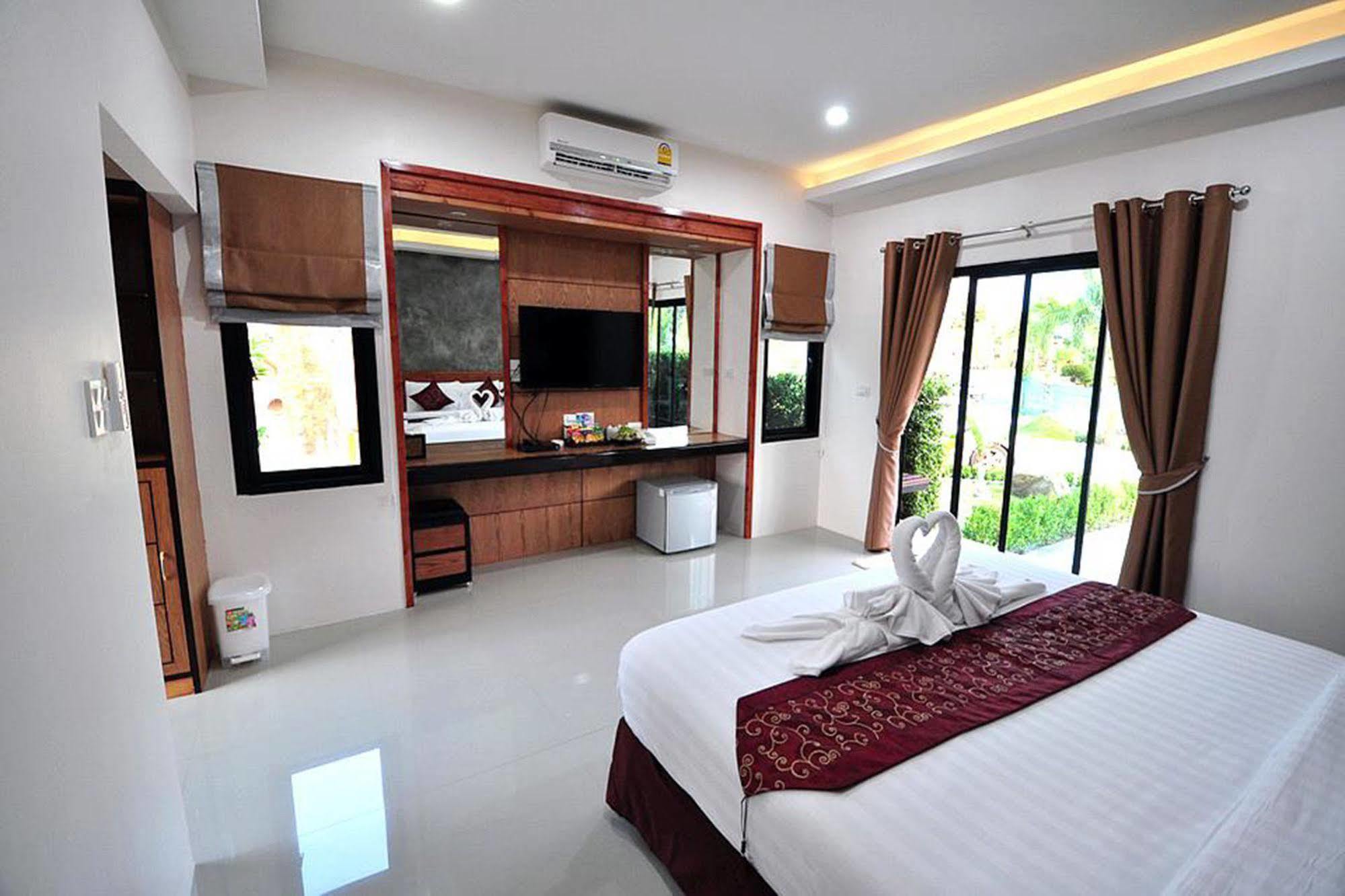 The Canal Garden Resort Ban Huai Sua Exteriör bild